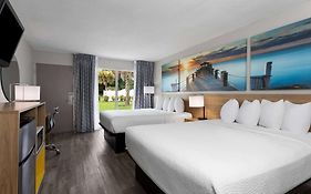 Days Inn By Wyndham Wildwood I-75